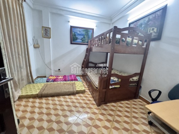 MẶT NGÕ THÔNG - NHÀ CŨ CHỈ CẦN SƠN LẠI LÀ ĐẸP - GIÁ GIA LỘC