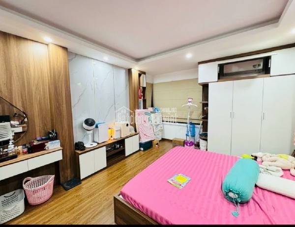 SIÊU HÓT- nhà Tô Vĩnh Diện- 8,7 tỷ - mới xây- An ninh tuyệt đối.