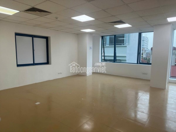 40 và 43m2 văn phòng cho thuê tại số 18 ngõ 11 thái hà. lh chủ nhà