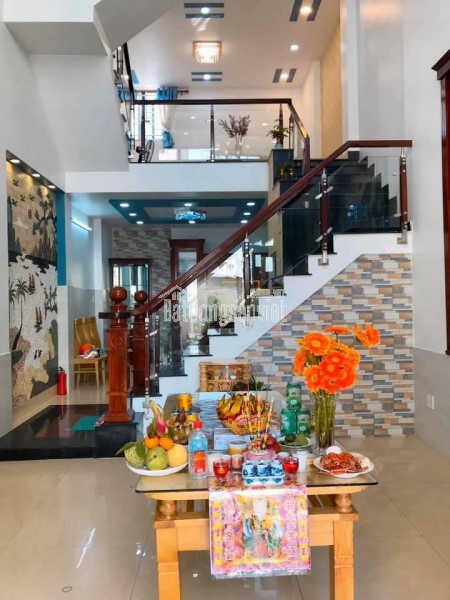 Bán Lô Đất Tặng Dãy Căn Hộ Dịch Vụ Mặt Tiền Hẻm 686 Quốc Lộ 13, Hiệp Bình Phước , Thành Phố Thủ Đức