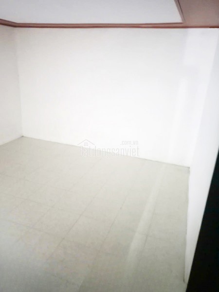 Bán nhà 3 tầng ô tô đỗ cửa Trịnh Đình Cửu, phường Định Công, Hoàng Mai, mặt tiền 4.9m
