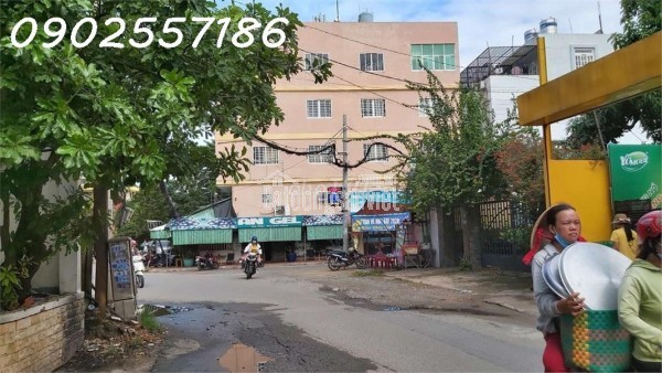 Bán nhà 2 tầng tại Quận 4 - 2PN, 1WC, pháp lý đầy đủ, giá chỉ 1,7 tỷ