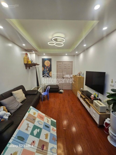 Bán CC 63m2, 3,05 tỷ tại tòa CT1A Xala, 2 phút ra chợ trường