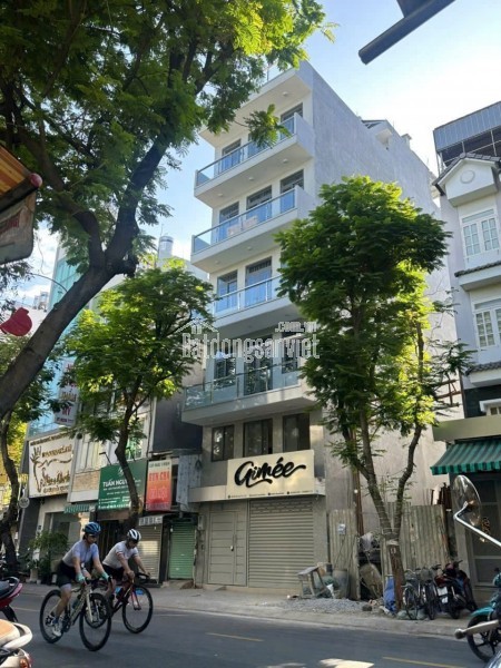 Cần bán nhà mặt tiền đường Trần Quang Khải, P. Tân Định, Q.1, 3.2m x 16.6m, giá 22 tỷ