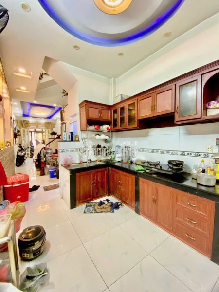 Bán Nhà HXH Đường Trường Chinh, P.Tây Thạnh, Q.Tân Phú. 5.4 Tỷ. Diện tích: 3.1m x 17m.