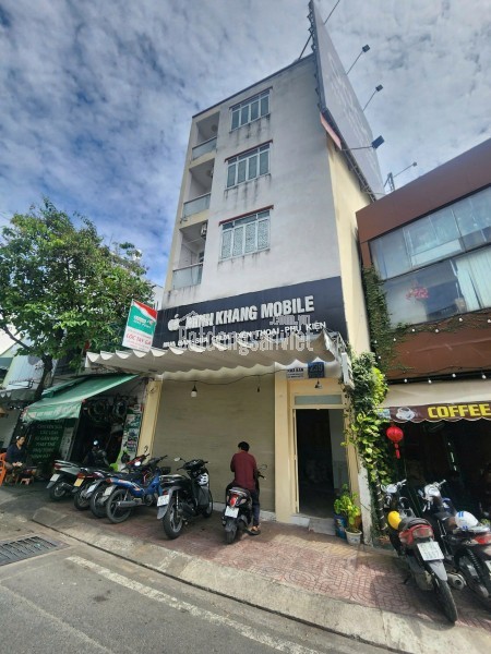 Cần bán nhà mặt tiền đường Ngô Tất Tố, P.22, Q. Bình Thạnh, 6x7m, giá 12 tỷ