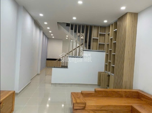 GIẢM MẠNH. NHÀ ĐẸP, LINH XUÂN, THỦ ĐỨC. 135M2. XE HƠI VÀO NHÀ. ĐẦY ĐỦ CÔNG NĂNG. CHỈ 6,1 TỶ. TL