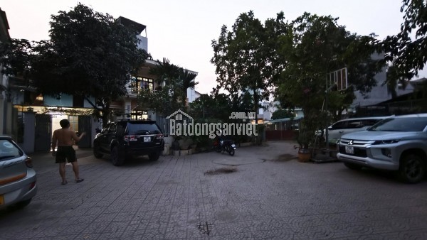 NGỌC THỤY 33 tỷ 170m BIỆT THỰ VIEW HỒ,VỈA HÈ Ô TÔ,LONG BIÊN HÀ NỘI