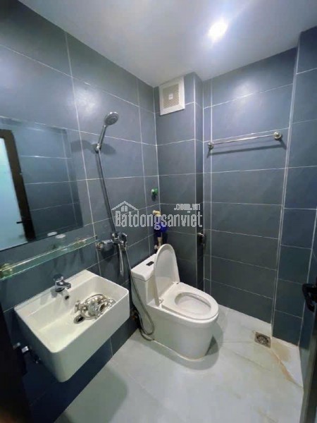 Bán Tòà Chung Cư Mini 60m2 7 Tầng 16 phòng khép kín
Giá 12,7 tỷ ngõ thông
