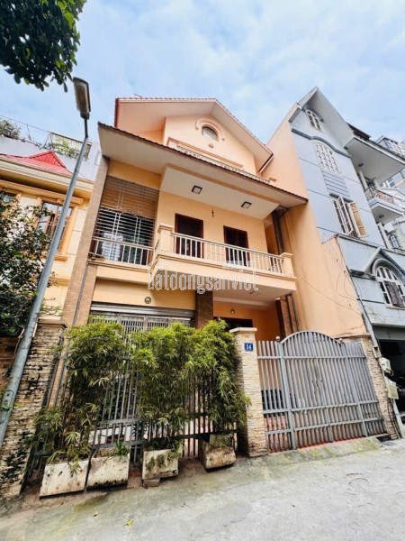 NHÀ HOÀNG QUỐC VIỆT, CẦU GIẤY, KINH DOANH, Ô TÔ TRÁNH, VỈA HÈ, CHỈ 28.8 TỶ