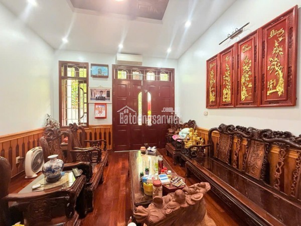 NHÀ HOÀNG QUỐC VIỆT, CẦU GIẤY, KINH DOANH, Ô TÔ TRÁNH, VỈA HÈ, CHỈ 28.8 TỶ