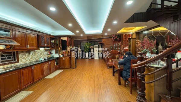 NHÀ HOÀNG QUỐC VIỆT, CẦU GIẤY, KINH DOANH, Ô TÔ TRÁNH, VỈA HÈ, CHỈ 28.8 TỶ