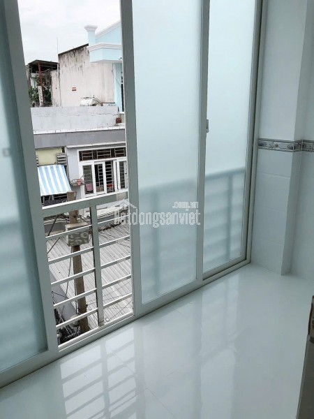 MẶT TIỀN KINH DOANH
TRUNG TÂM Q4
HƠN 2 TỶ SỔ HỒNG