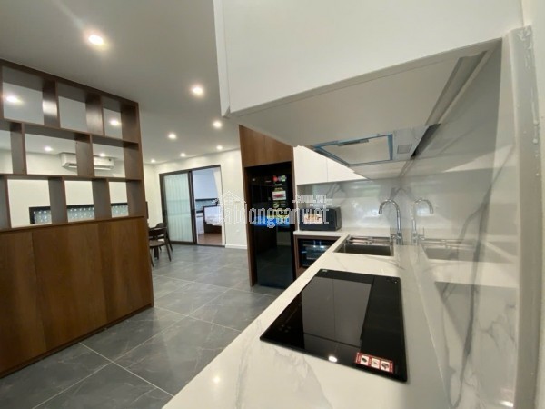 BÁN NHÀ HỒ ĐẦM TRÒN, BA ĐÌNH, 40M2 7 TẦNG MT 4M GIÁ 8.3TỶ- NGÕ THÔNG-GẦN HỒ SÁT PHỐ - GẦN LĂNG BÁC.