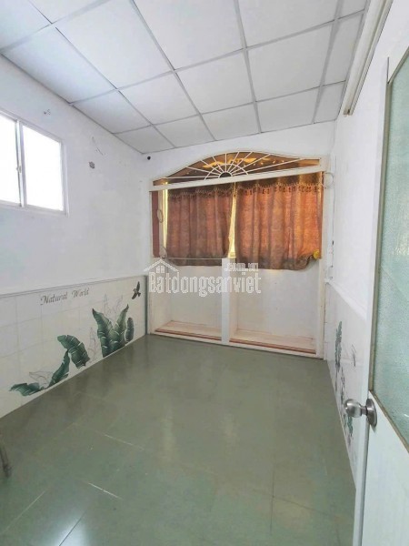 SÁT MẶT TIỀN TRUNG TÂM Q4
DIỆN TÍCH SD 45 M2
CÓ 2 TỶ