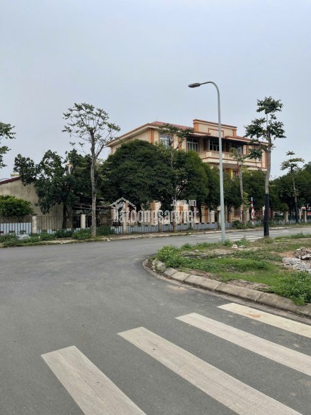 Bán 126.2 m2 đất đầu giá L52 Tiên Dược TT sóc Sơn cạnh ô góc mt 7m
