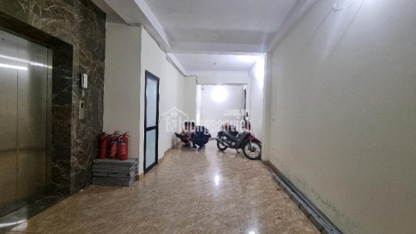 NHÀ DÒNG TIỀN - KHU TRUNG TÂM - THANG MÁY - 6 CĂN HỘ THIẾT KẾ CHUẨN CÔNG NĂNG - GIÁ 9 TỶ