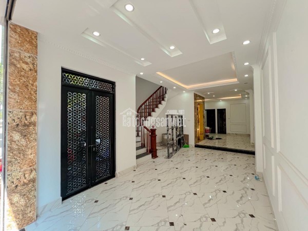 BÁN NHÀ HOÀNG MAI – 56M2  – Ô TÔ VÀO NHÀ – 2 MẶT THOÁNG – GIÁ GIẢM SÂU CHỈ CÒN 19.5 TỶ