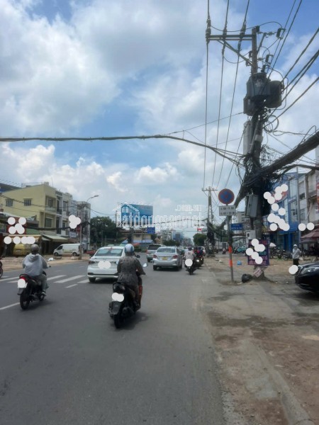 Bán gấp nhà 2 MT  Nguyễn Bá Tòng và Trường Chinh P.11 Quận Tân Bình