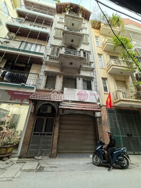 Bán nhà Hoàng Quốc VIệt - view hồ - ô tô vào nhà