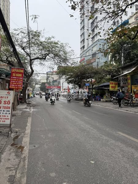 BÁN NHÀ BỜ SÔNG SÉT 61M2 – GIÁ ĐÃ GIẢM CHỈ 25 TỶ
– 2 CĂN THÔNG SÀN - Ô TÔ TRÁNH