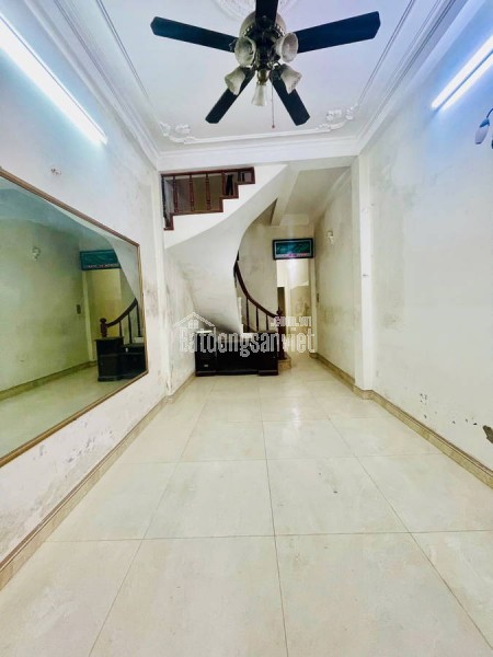 Bán Nhà Trần Cung - Ô TÔ Đỗ Cửa - Ngõ Thông Các Ngả