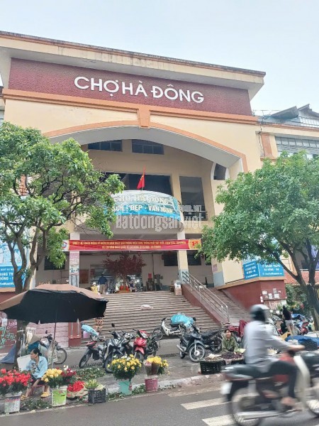 VÍP Lô góc Bà Triệu,Hà Đông,Dt 35m,4 tầng, giá 6 tỷ. Gần Ôtô, kinh doanh