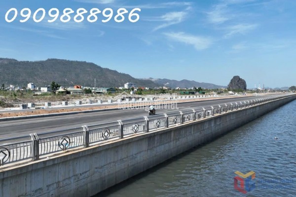 Cho thuê nhà mặt tiền 120 Lê Thị Riêng, P. Bến Thành, Q1, DT 66,7m2, 70 triệu/tháng