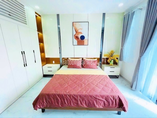 Bán nhà mặt phố mới đẹp đường Nguyễn Triệu Luật, Q. Bình Tân, vừa ở vừa kinh doanh