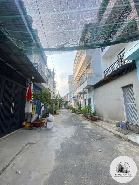 CHỈ HƠN 4 TỶ - CÓ NGAY CĂN NHÀ 2 TẦNG VUÔNG VỨC - NGANG 4 x DÀI 14 - SÁT BÊN EMART PHAN HUY ÍCH -