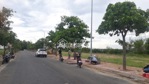 Bán đất mặt tiền đường Lê Hồng Phong nối dài trục 13,5m, khu Lâm Sa - Tu Lễ - Tp.Hội An