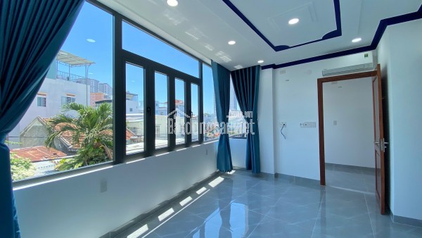 Cần bán nhà mới xây Vĩnh Phước cách biền Hòn Chồng 1km kinh doanh được nhiều ngành nghề.