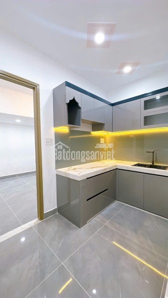 Sát mặt tiền Ngang3.1nở 4.5 dài 15 đúc 2 T có 4 tỷ Q4