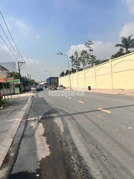 Cho thuê nhà xưởng 211m2 mặt tiền đường Trần Quang Diệu Dĩ An BD
