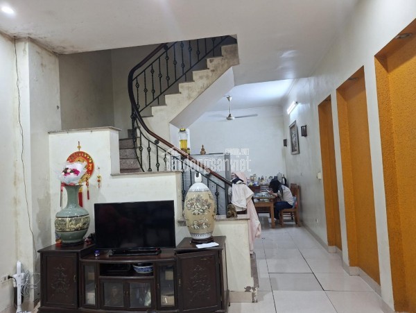 MẶT PHỐ HOÀNG NHƯ TIẾP 22 tỷ 52m MẶT TIỀN 5m LÔ GÓC VỈA HÈ,LONG BIÊN