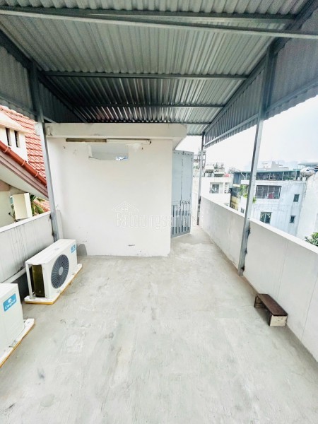 HƠN 5 TỶ-NHÀ ĐẸP NGÕ 1 BÙI XƯƠNG TRẠCH 33M-4 TẦNG-4 NGỦ-Ở LUÔN