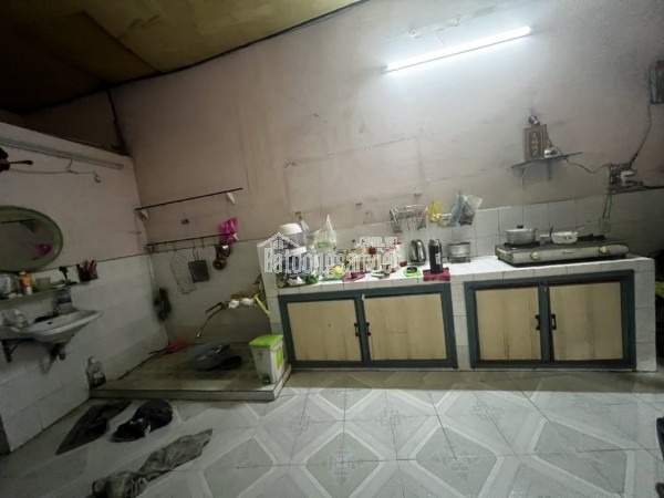 NHÀ NHÀ DIỆN TÍCH KHỦNG GẦN CHỢ THỦ ĐỨC