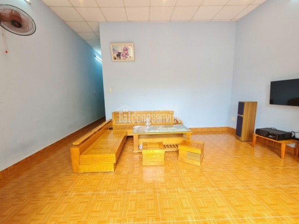 Mặt tiền Đinh Thị Hòa, gần Phạm Văn Đông, sát biển Mỹ Khê, dt 86mr, ngang 6m, chỉ 6.7 tỷ TLCC
