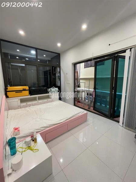 CHÍNH CHỦ BÁN NHÀ THỤY KHUÊ - TÂY HỒ  – CÁCH HỒ TÂY CHỈ 100M
🏡 Diện tích sử dụng: 150m² – Mặt