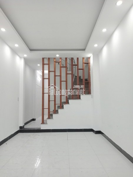 Bán nhà Tả Thanh Oai dân xây độc lập lô góc 3 tầng, 4 ngủ,ở ngay 4.5 tỷ 0702121992