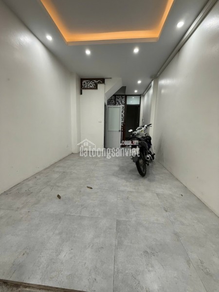 Ô TÔ ĐỖ CỬA - NGÕ THÔNG - KINH DOANH - 7 NGỦ - VỪA Ở VỪA CHO THUÊ
