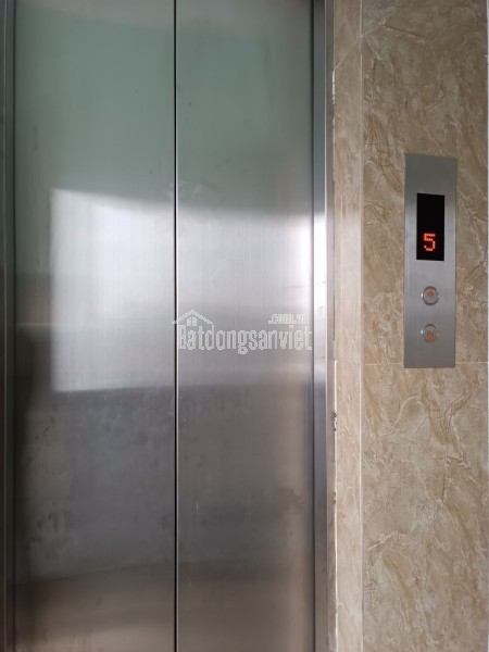 Bán khách sạn 5 tầng mặt tiền đường Đinh Công Trứ, Sơn Trà – Gần biển, giá tốt