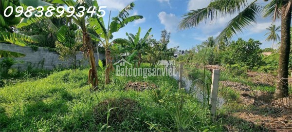 Nhà Phố Liền Kề Ven Hồ Chí Minh Giá Tốt