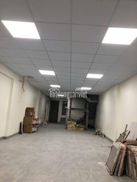 CHO THUÊ NHÀ 5 TẦNG MỚI CÓ THANG MÁY – TRỤC CHÍNH KĐT XA LA
