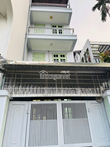 BÁN ĐẤT BÁT KHỐI 22tỷ 126m MẶT TIỀN 6m,NGÕ Ô TÔ TRÁNH ĐỖ,VỈA HÈ,LONG BIÊN