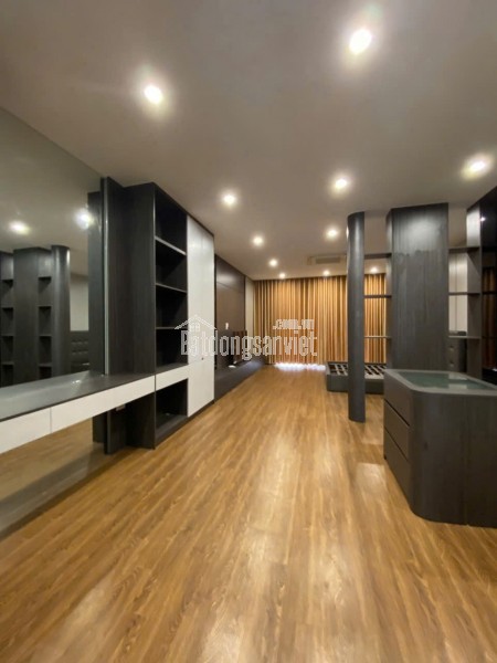 BÁN NHÀ PHÂN LÔ QUÂN ĐỘI_NGỌC THỤY_LONG BIÊN_DT 52,5M_6 TẦNG_GIÁ 13,5 TỶ