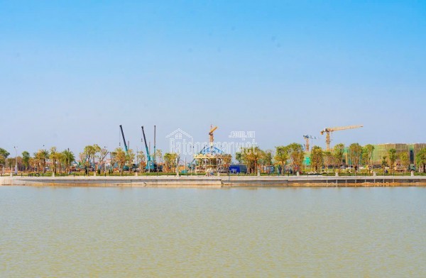 Bán căn góc Duplex The Senique Hà Nội tầng đẹp view bể bơi và nhà hát Gia Lâm