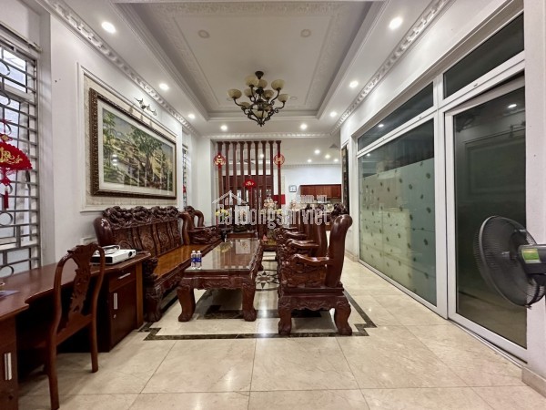 Bán nhà Hiệp Bình Chánh Thủ Đức, 3 phòng ngủ, gần hẻm xe tải, giá 7.8 tỷ còn thương lượng