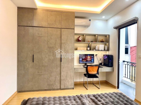Bán gấp nhà lk tại KĐT Văn Phú, 10,7 tỷ, 35m2, 5T thang máy Hà Đông