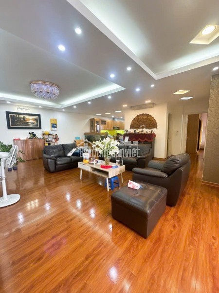 HÀNG HIẾM PHỐ THÁI HÀ, 2 MẶT NGÕ Ô TÔ TRÁNH, DT RỘNG, VỪA Ở VỪA KINH DOANH, NHỈNH 15 TỶ 0901753139